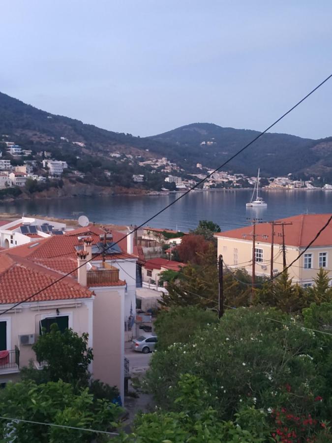 Elthimia'S Apartment Poros Town المظهر الخارجي الصورة